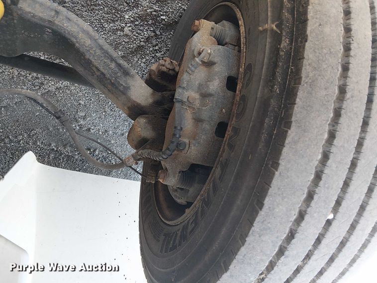 image for item EG8257 2008 International 4300 ambulance