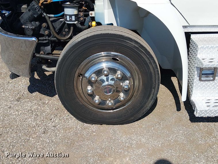 image for item EG8257 2008 International 4300 ambulance