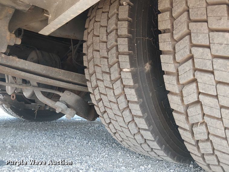 image for item EG8257 2008 International 4300 ambulance