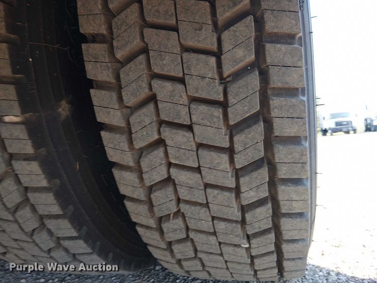 image for item EG8257 2008 International 4300 ambulance