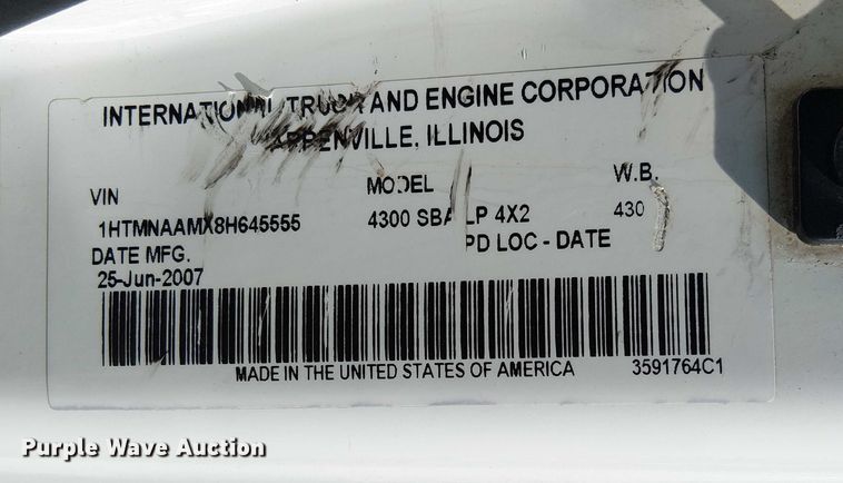 image for item EG8257 2008 International 4300 ambulance