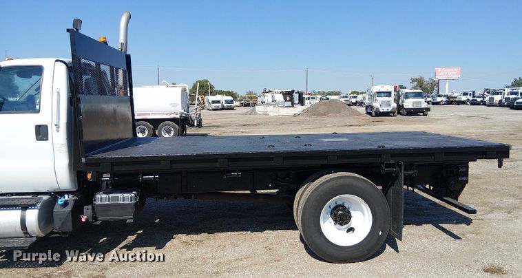 image for item EG8258 2011 Ford F750 Super Duty XL flatbed truck