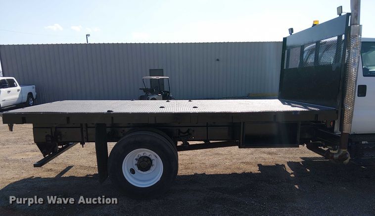 image for item EG8258 2011 Ford F750 Super Duty XL flatbed truck