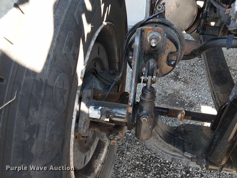 image for item EG8258 2011 Ford F750 Super Duty XL flatbed truck