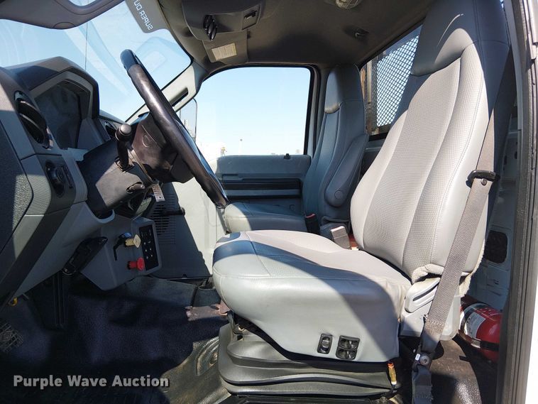 image for item EG8258 2011 Ford F750 Super Duty XL flatbed truck