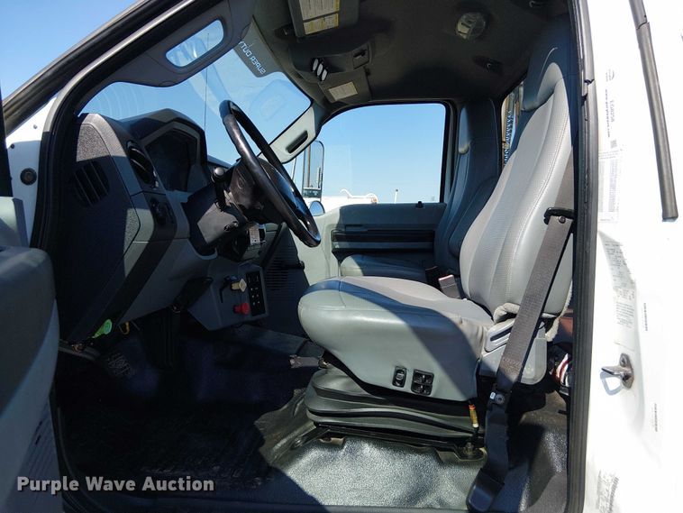 image for item EG8258 2011 Ford F750 Super Duty XL flatbed truck