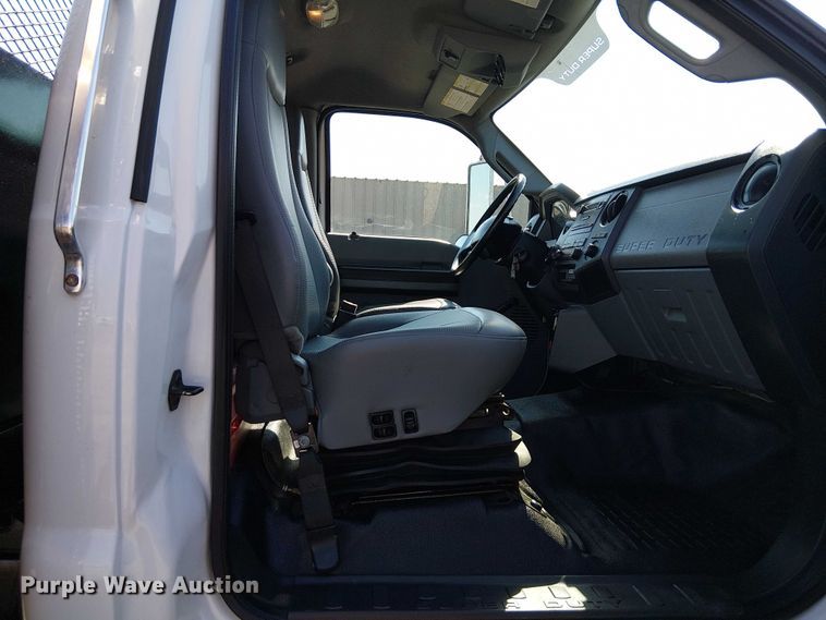 image for item EG8258 2011 Ford F750 Super Duty XL flatbed truck