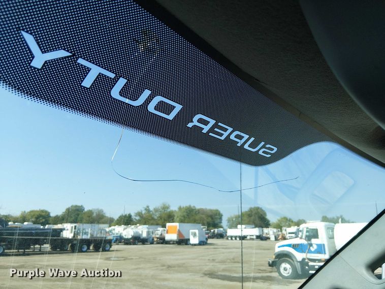 image for item EG8258 2011 Ford F750 Super Duty XL flatbed truck