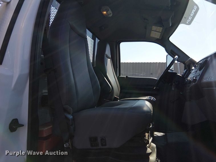 image for item EG8258 2011 Ford F750 Super Duty XL flatbed truck