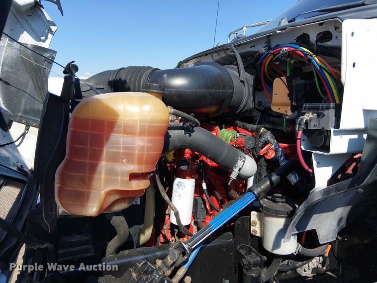 image for item EG8258 2011 Ford F750 Super Duty XL flatbed truck