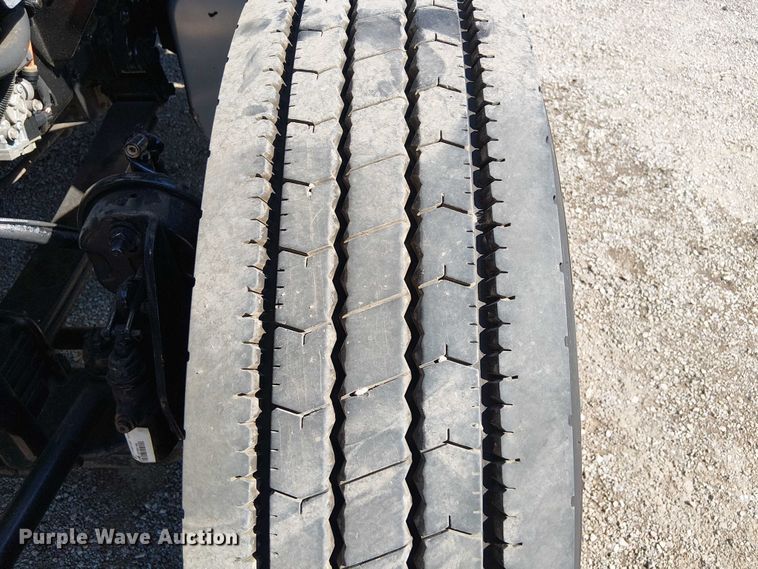 image for item EG8258 2011 Ford F750 Super Duty XL flatbed truck