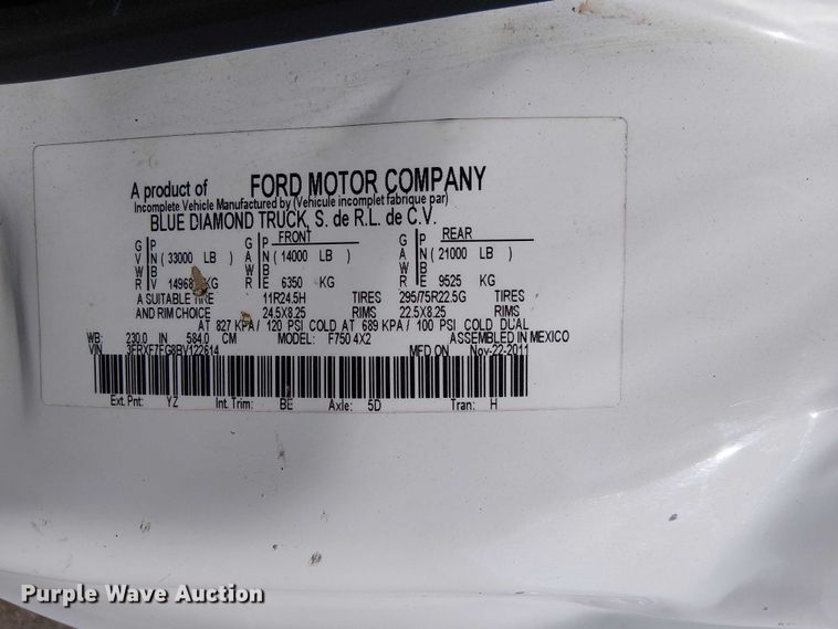 image for item EG8258 2011 Ford F750 Super Duty XL flatbed truck