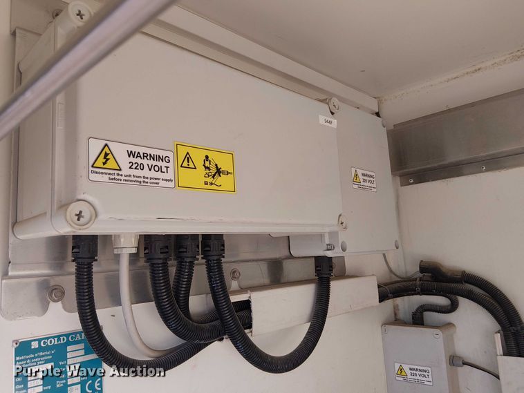 image for item EG8262 2018 Ford E450 Super Duty delivery truck