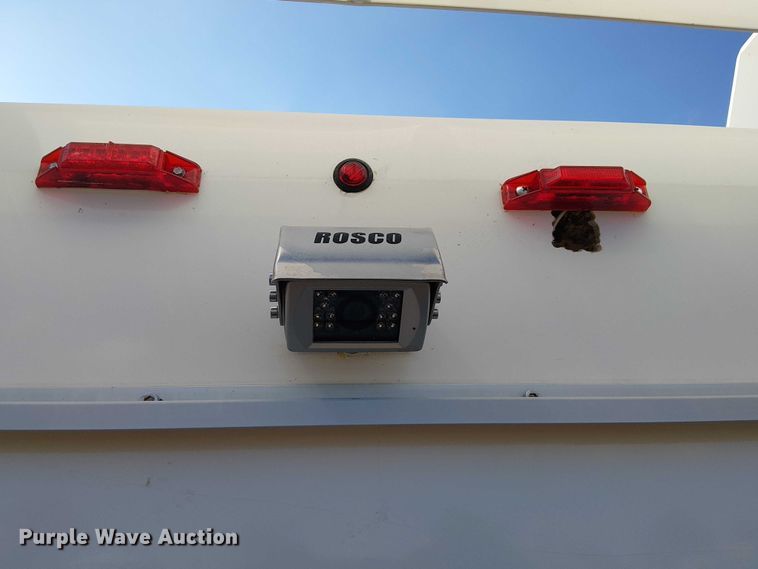 image for item EG8262 2018 Ford E450 Super Duty delivery truck