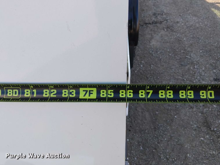 image for item EG8262 2018 Ford E450 Super Duty delivery truck