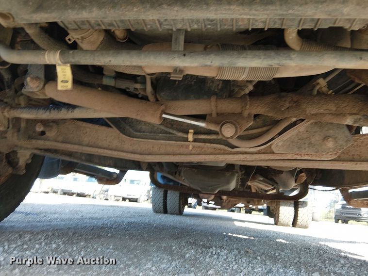 image for item EG8262 2018 Ford E450 Super Duty delivery truck