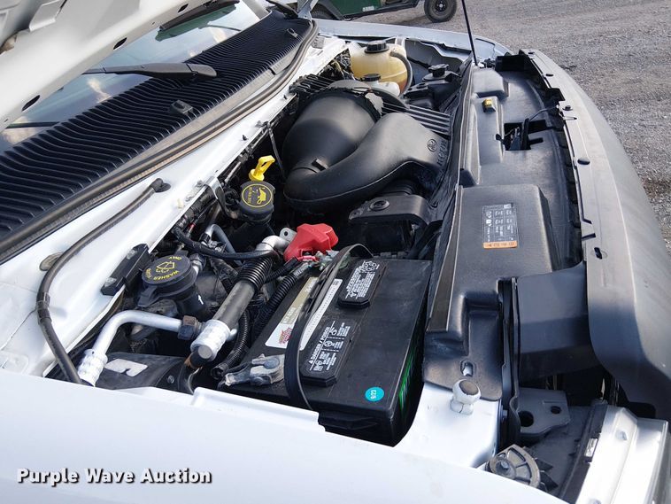 image for item EG8262 2018 Ford E450 Super Duty delivery truck