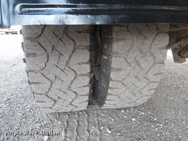 image for item EG8262 2018 Ford E450 Super Duty delivery truck