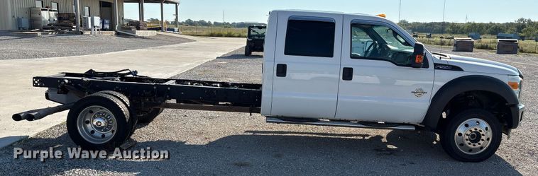 image for item EH4068 2011 Ford F550 Super Duty Crew Cab truck cab and chassis