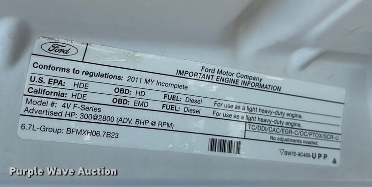 image for item EH4068 2011 Ford F550 Super Duty Crew Cab truck cab and chassis