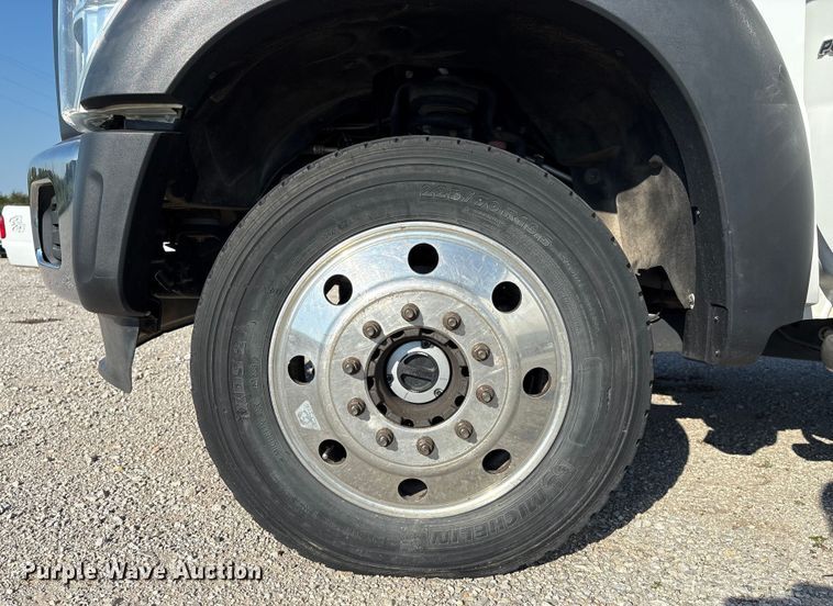 image for item EH4068 2011 Ford F550 Super Duty Crew Cab truck cab and chassis