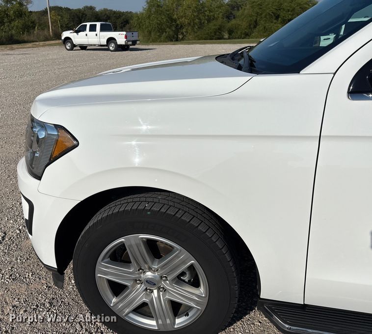 image for item EH4069 2019 Ford Expedition SUV