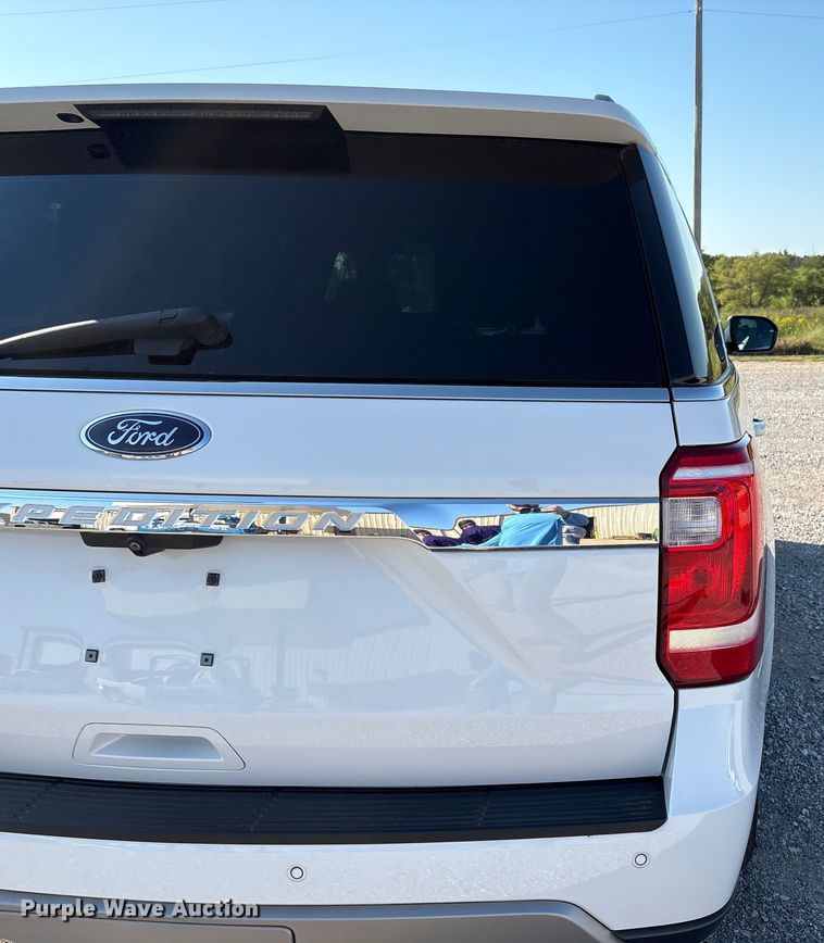 image for item EH4069 2019 Ford Expedition SUV