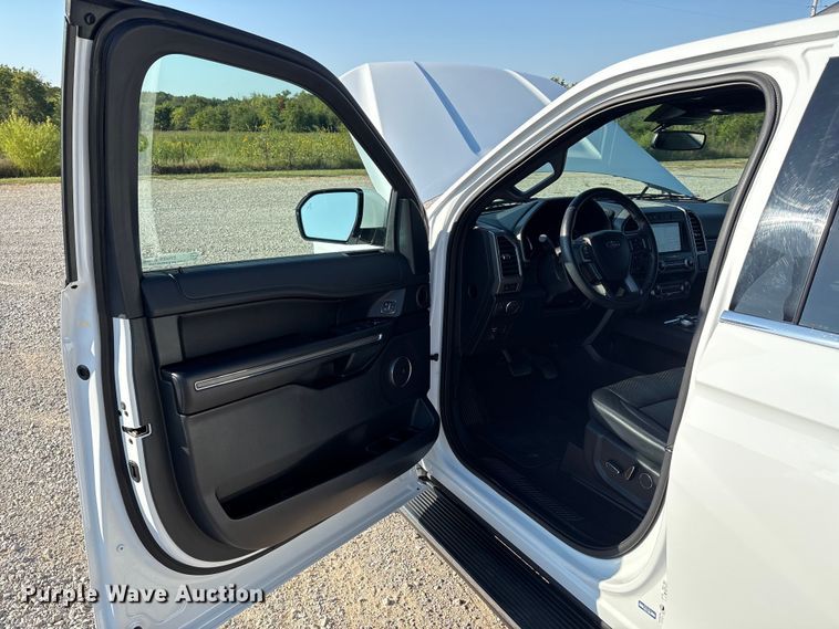 image for item EH4069 2019 Ford Expedition SUV