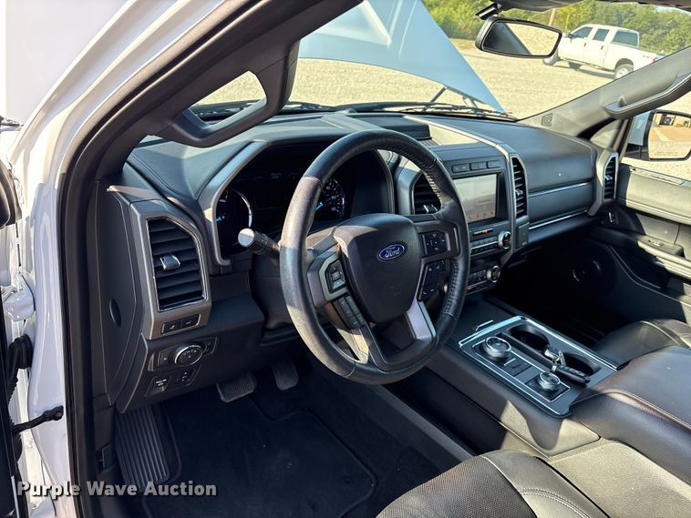 image for item EH4069 2019 Ford Expedition SUV