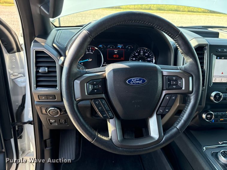 image for item EH4069 2019 Ford Expedition SUV