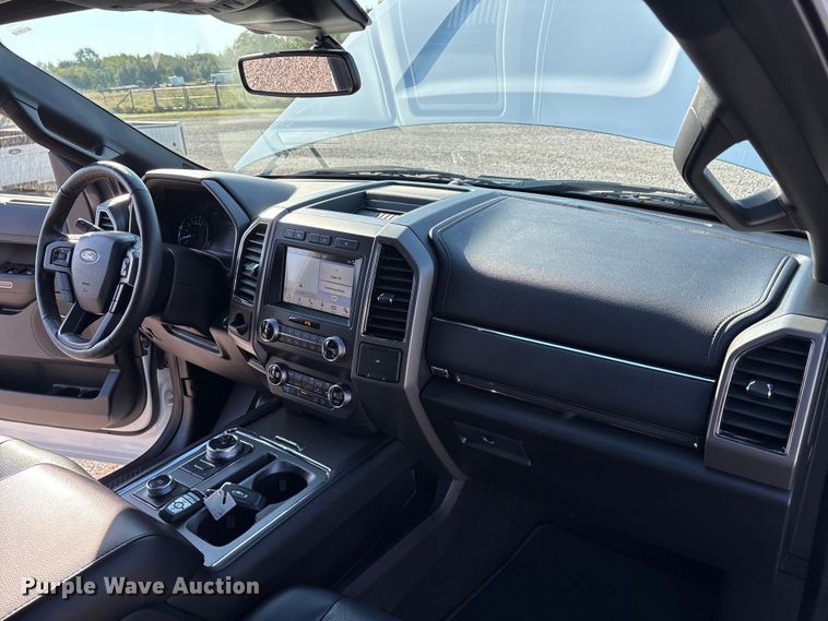 image for item EH4069 2019 Ford Expedition SUV