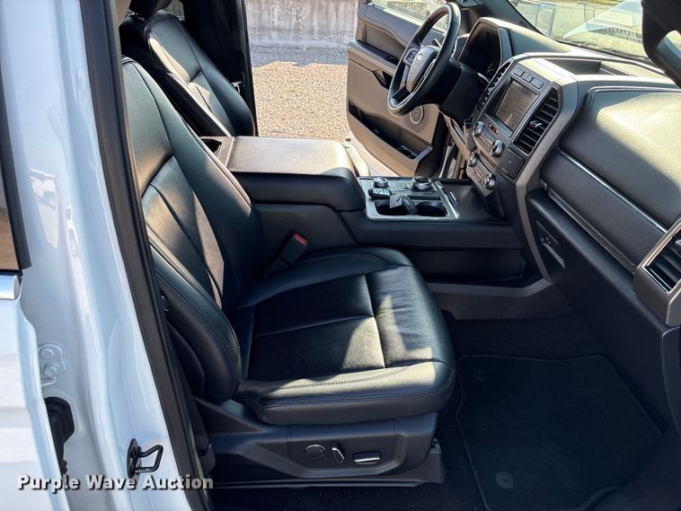 image for item EH4069 2019 Ford Expedition SUV