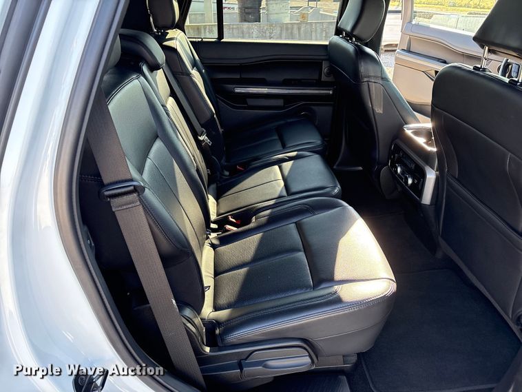 image for item EH4069 2019 Ford Expedition SUV