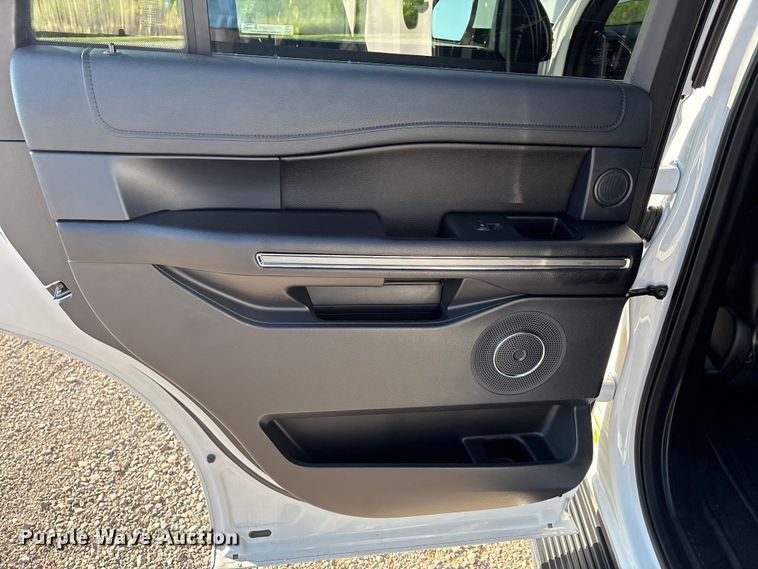 image for item EH4069 2019 Ford Expedition SUV