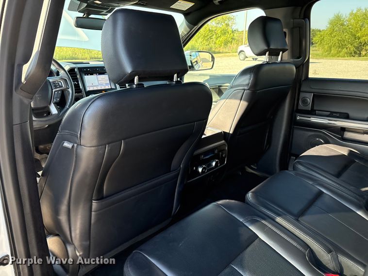 image for item EH4069 2019 Ford Expedition SUV