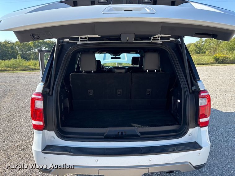 image for item EH4069 2019 Ford Expedition SUV