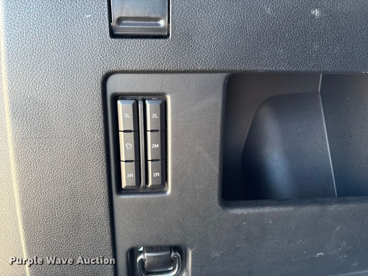 image for item EH4069 2019 Ford Expedition SUV