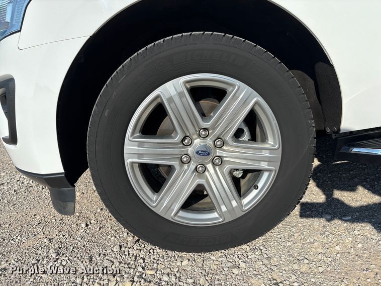 image for item EH4069 2019 Ford Expedition SUV