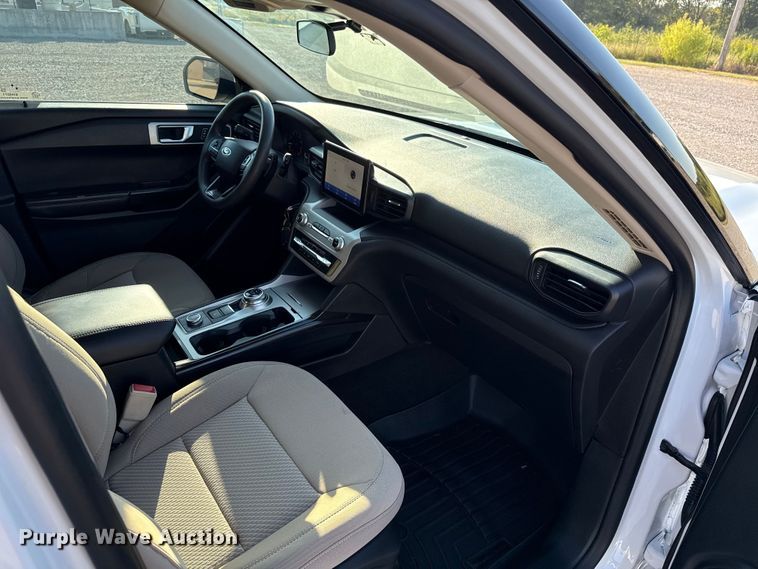 image for item EH4071 2020 Ford Explorer SUV