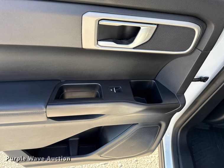 image for item EH4071 2020 Ford Explorer SUV