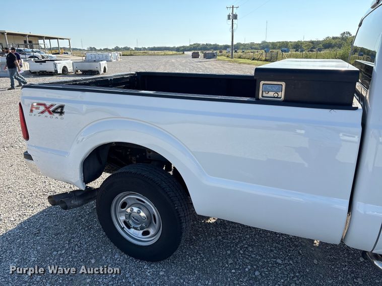 image for item EH4078 2015 Ford F250 Super Duty XL Crew Cab pickup truck