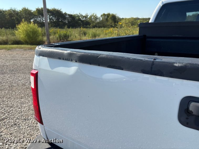 image for item EH4078 2015 Ford F250 Super Duty XL Crew Cab pickup truck