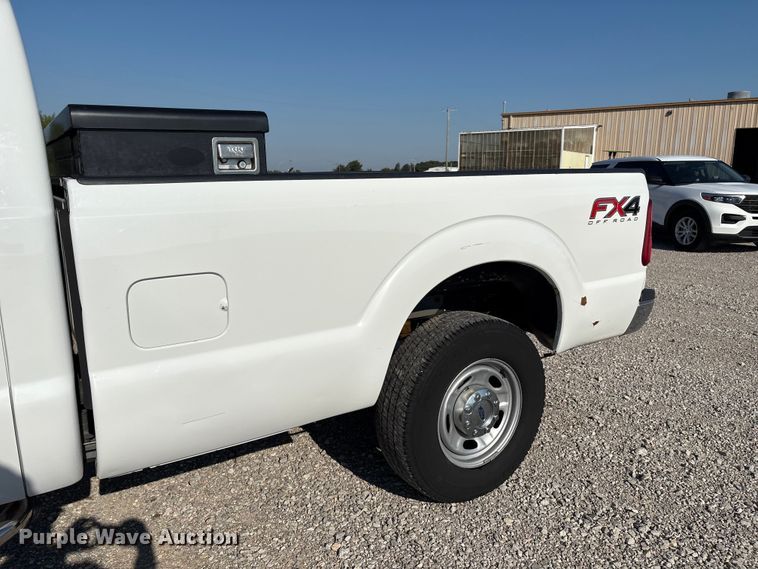 image for item EH4078 2015 Ford F250 Super Duty XL Crew Cab pickup truck