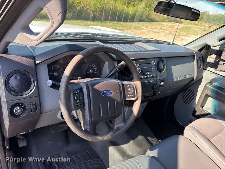 image for item EH4078 2015 Ford F250 Super Duty XL Crew Cab pickup truck