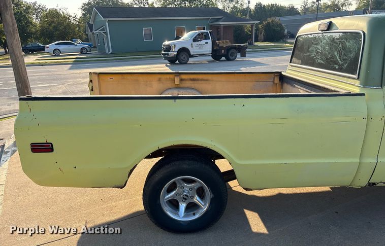 image for item EH7526 1971 Chevrolet C10 pickup truck