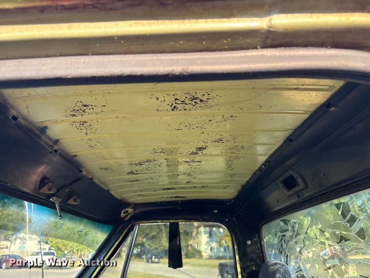 image for item EH7526 1971 Chevrolet C10 pickup truck