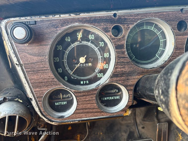 image for item EH7526 1971 Chevrolet C10 pickup truck