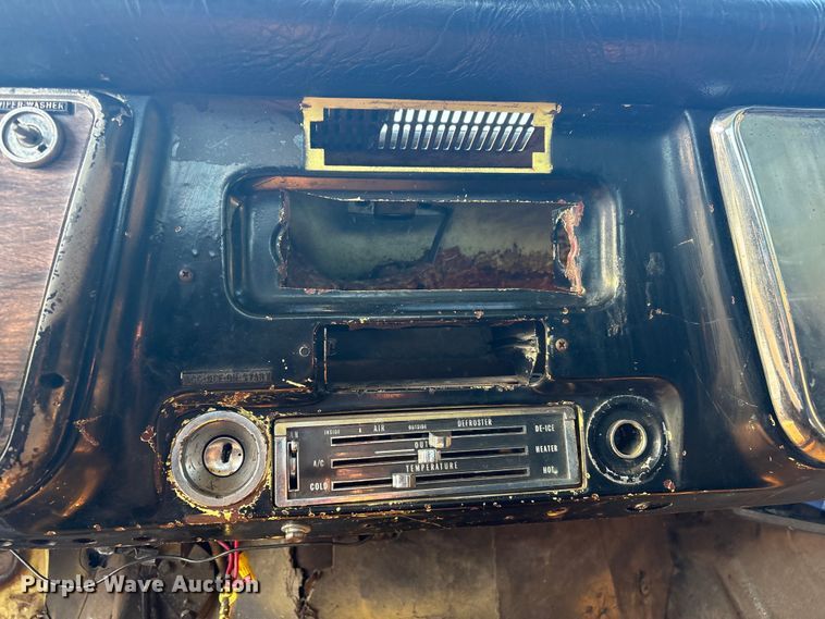 image for item EH7526 1971 Chevrolet C10 pickup truck