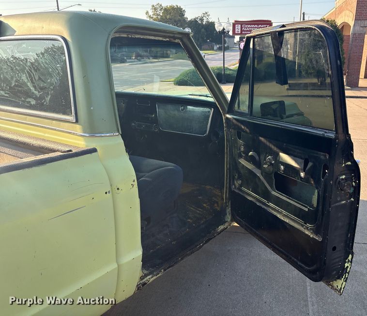 image for item EH7526 1971 Chevrolet C10 pickup truck
