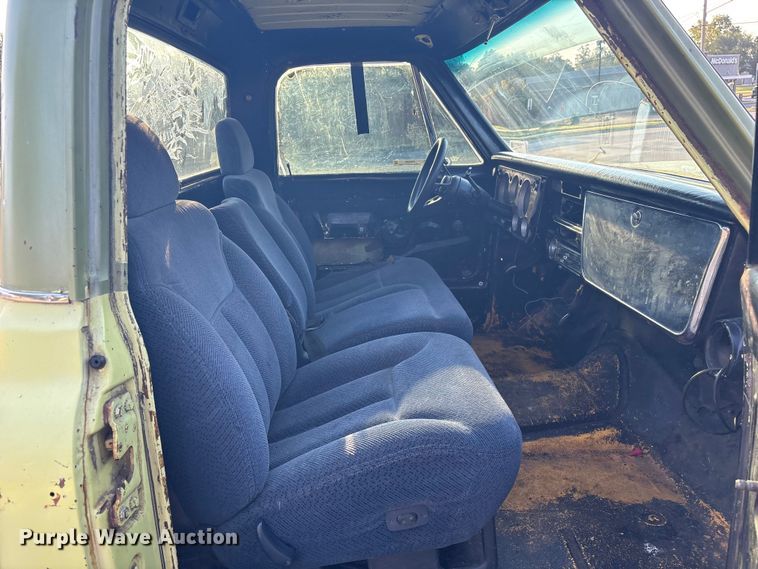 image for item EH7526 1971 Chevrolet C10 pickup truck